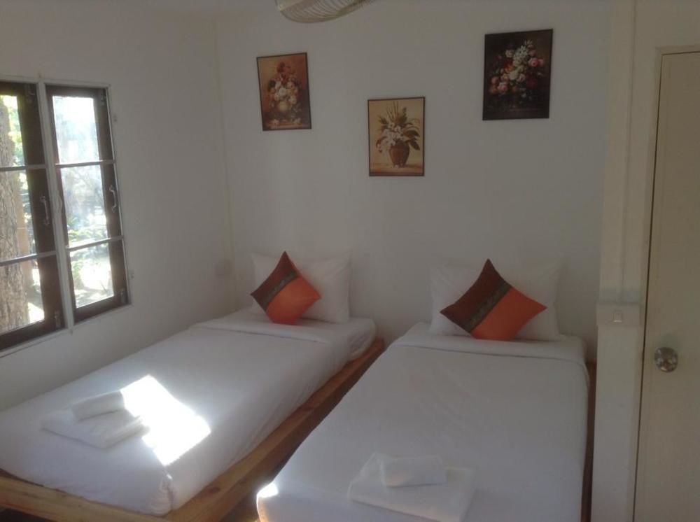 Golden Teak Homestay Mae Rim Buitenkant foto